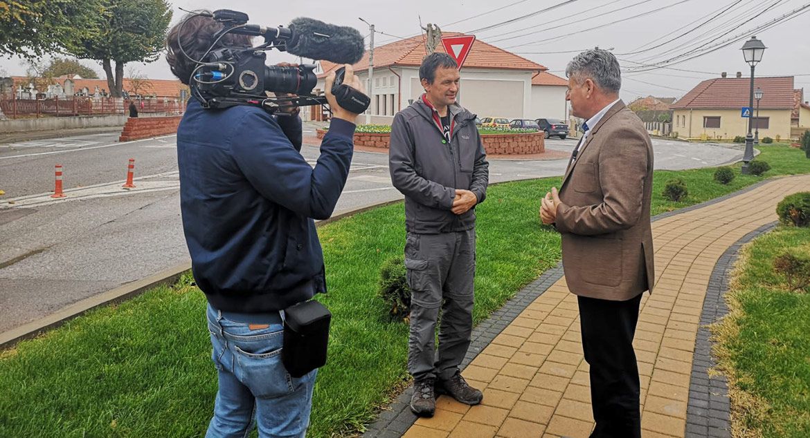 ciugudul_exemplu_pozitiv_intr_un_film_documentar